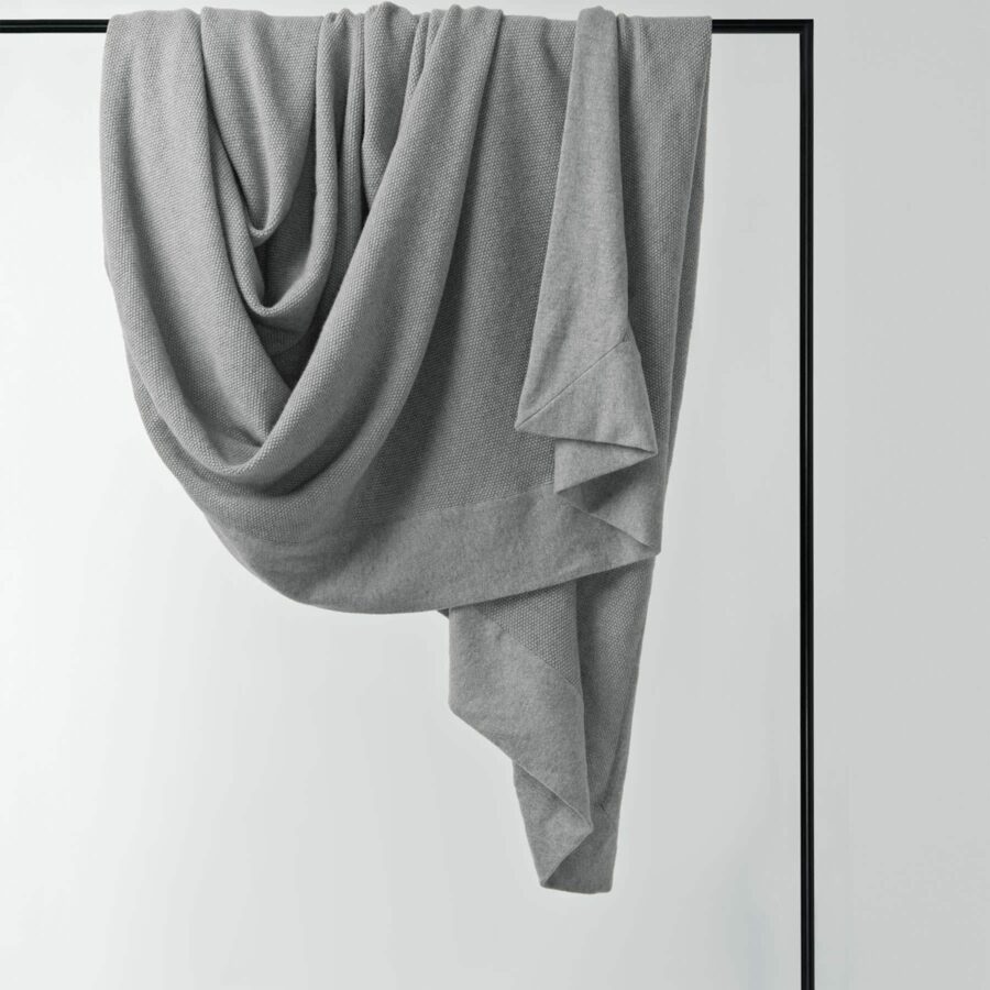 Soft Cashmere Throw in Fog